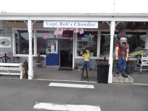 purveyor of delectable chowder and delicious crab rolls